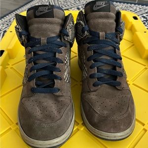 2009 tweed Nike Dunk